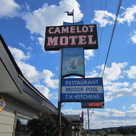 Camelot Court Motel Принс-Джордж Екстер'єр фото